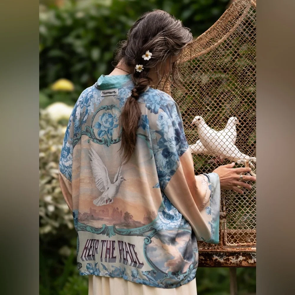 ⭐️Market of Stars⭐️ PEACE OUT Vintage  Art Lightweight Flowy Summer Cardigan - Picture 2 of 16